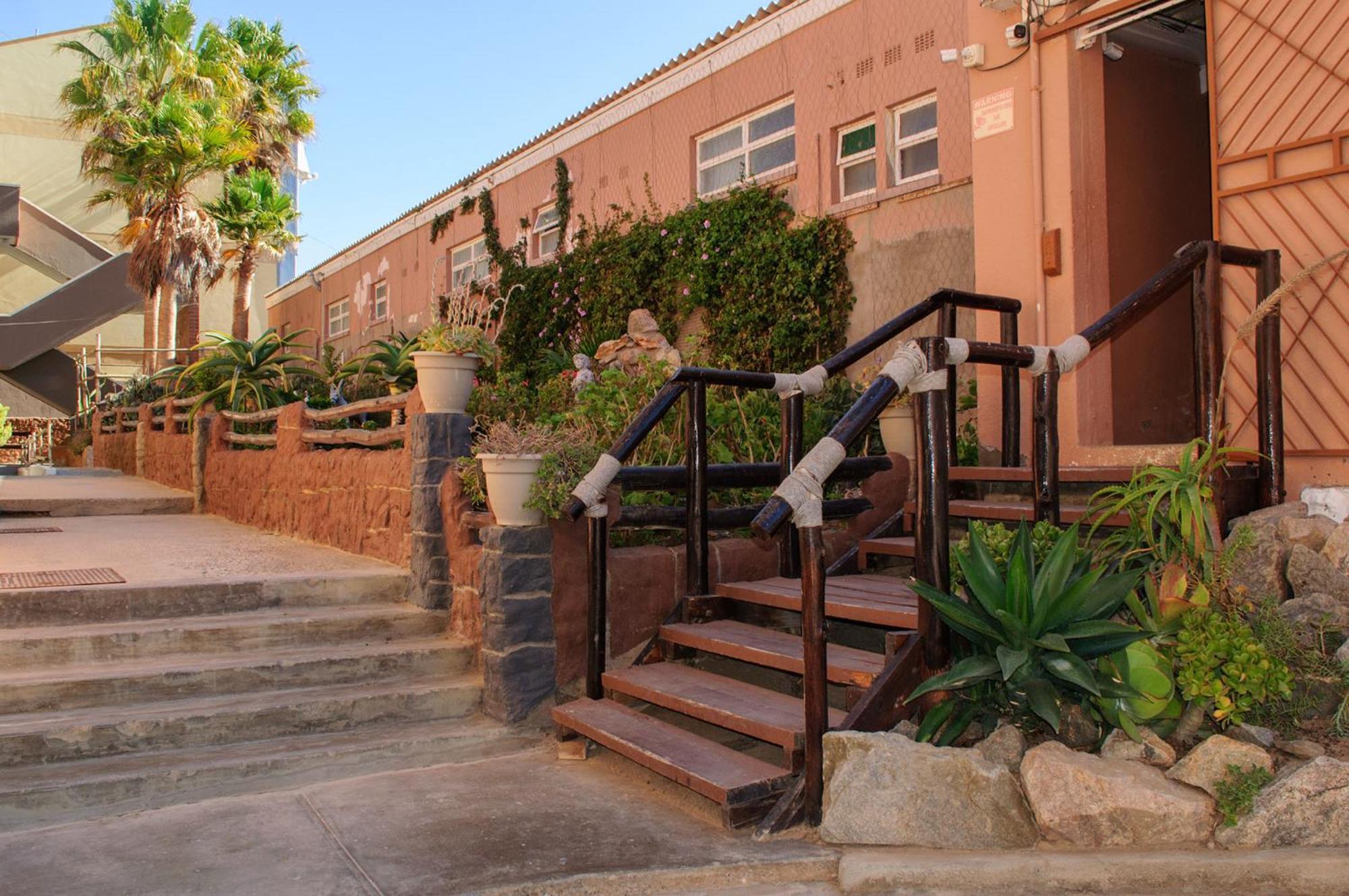 Oceanlife Guesthouse And Restaurant Luederitz Zewnętrze zdjęcie